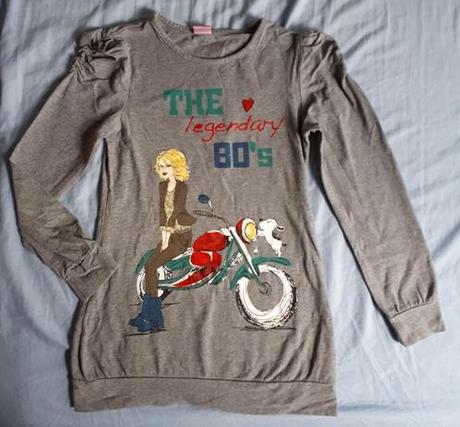 Sive tricko s dievčaťom, 152