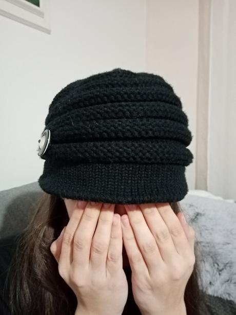 Čiapka so šiltom, 52