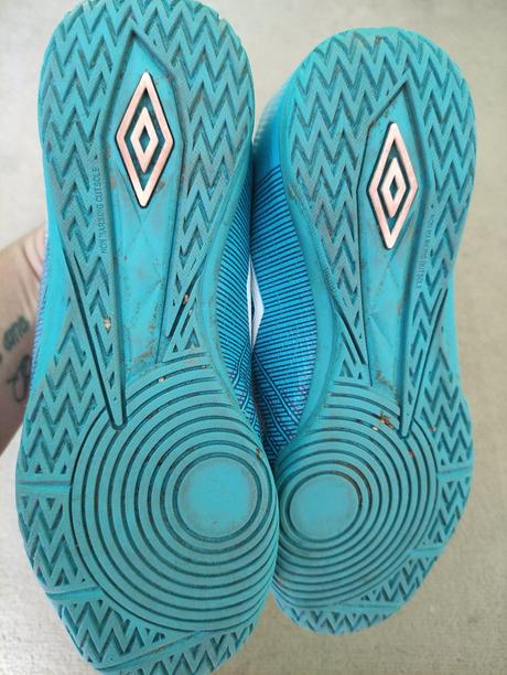 Halovky umbro, umbro,35