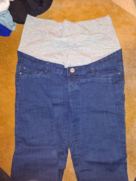 Darujem tehotenske oblecenie, m