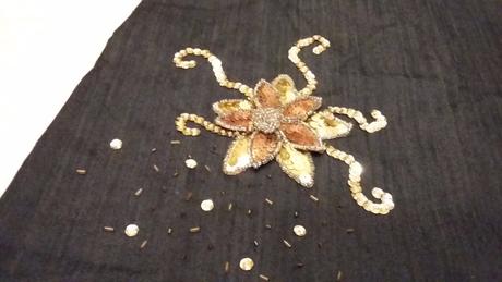 Rucne vysivana sukna 38/40, 38