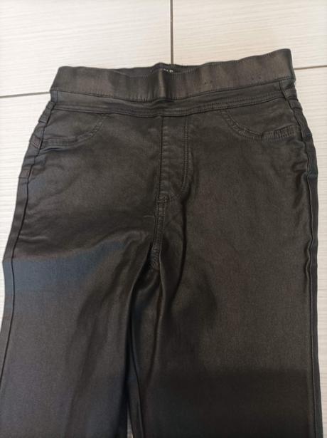 Jeggíny s koženkovým efektom, f&f,s