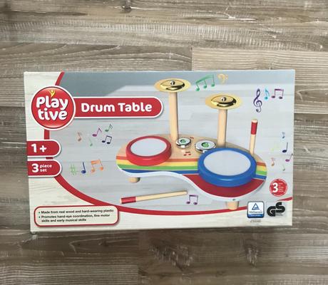Playtive drevený hudobný nástroj/bubnovací stôl,