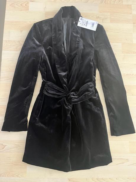 Zara zamatove saty, zara,s