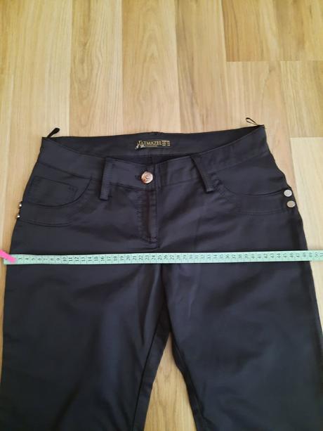 Elegantné trištvrťaky, 40