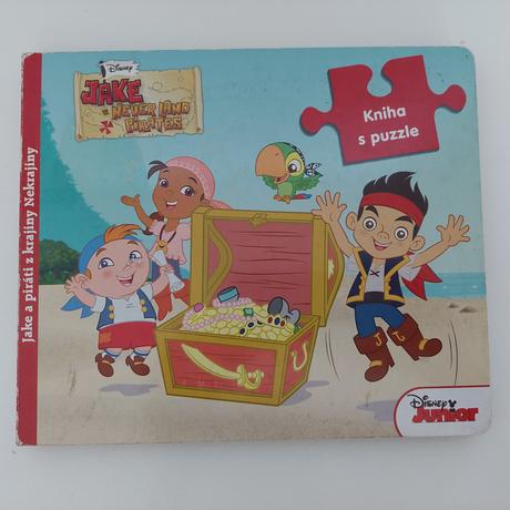 Kniha s puzzle,