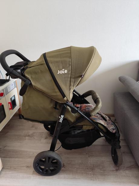 Športový kočiar, joie
