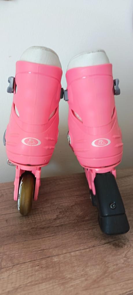 Dievcenske kolieskove korcule, roces,35