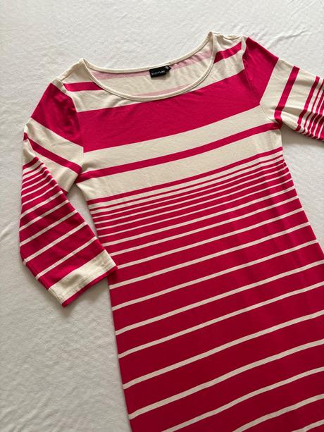 Pruhované šaty, bonprix,38