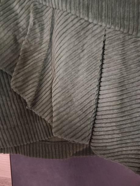 Menžestrova sukna, xs