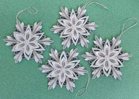 Dvojfarebná hviezdička-vločka, 