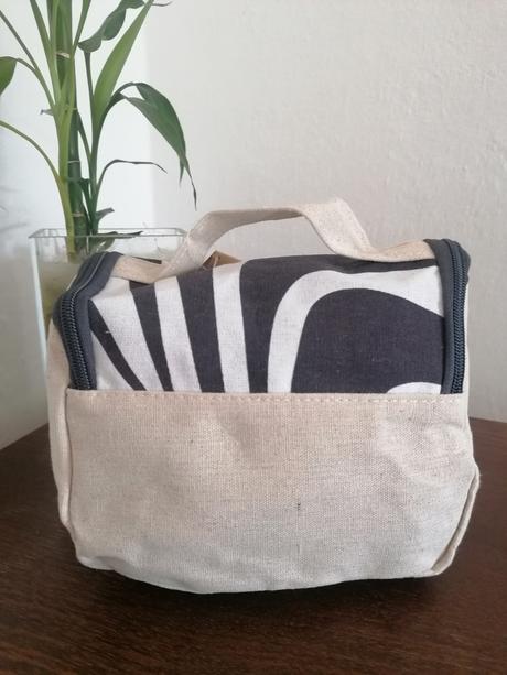 Kozmetická taštička,