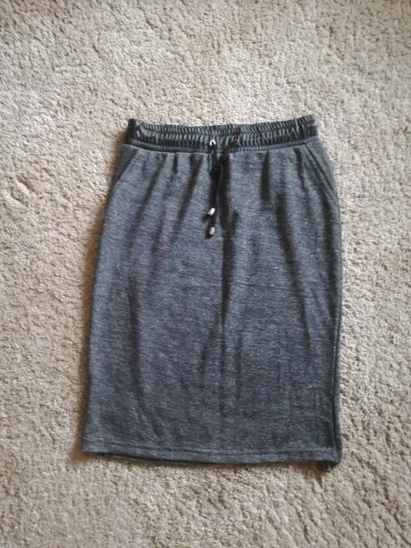 Sukňa s vreckami, m