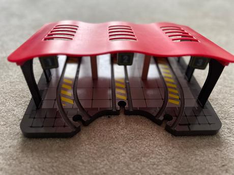 Vlaciky prislusenstvo (garaz, most, depo, zastavka,