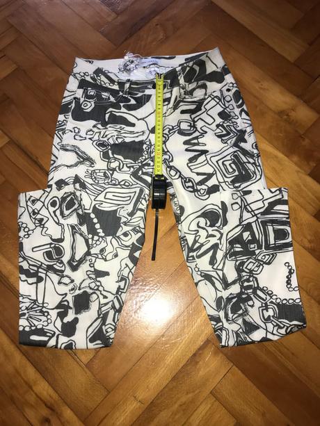 Vzorované extravagantné dámske nohavice, 40