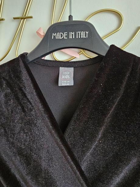 Čierny velurový overal, 110