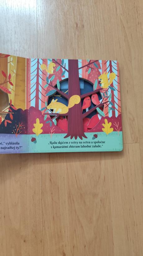 Jeseň prichádza leporelo,