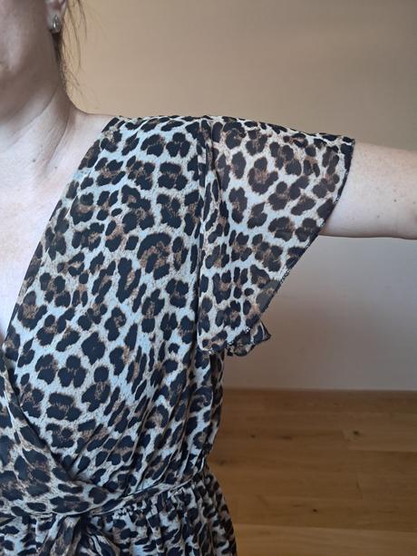 Ľahké šaty leopardí vzor veľkosť l, l