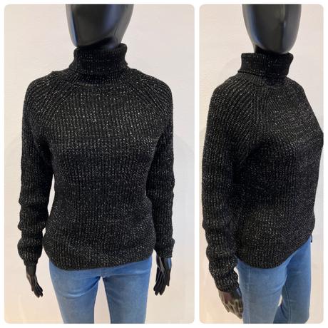 Dámsky sveter s rolákom, m