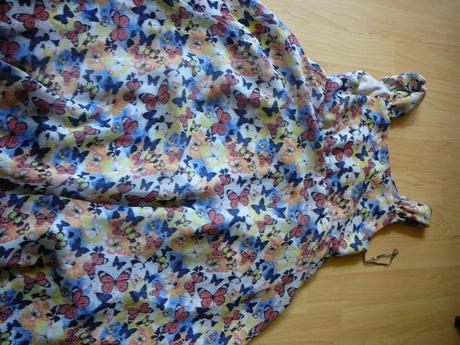 Dievcenske saty, 146