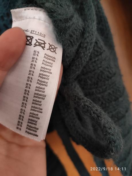 Sveter na zaväzovanie, colours of the world,s