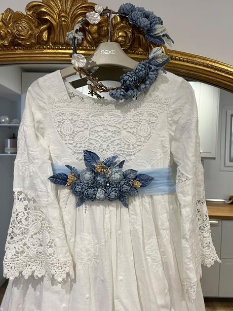 Prijimanie , saty na 10 rokov, stali 1050 eur, 134