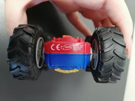 Obojstranné auto na zotrvačník zn. dickie, 