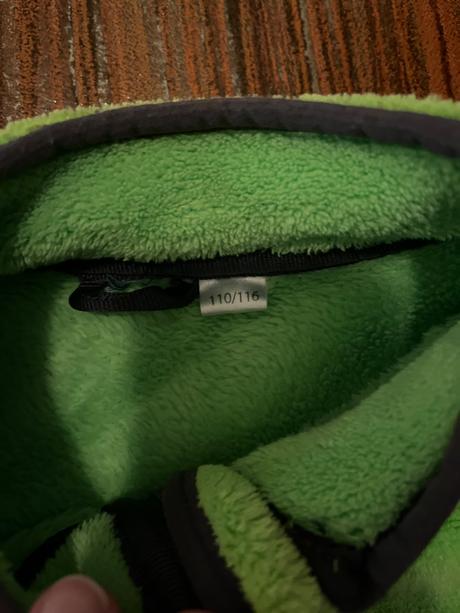 Teplucka fliska v peknej farbe, 110