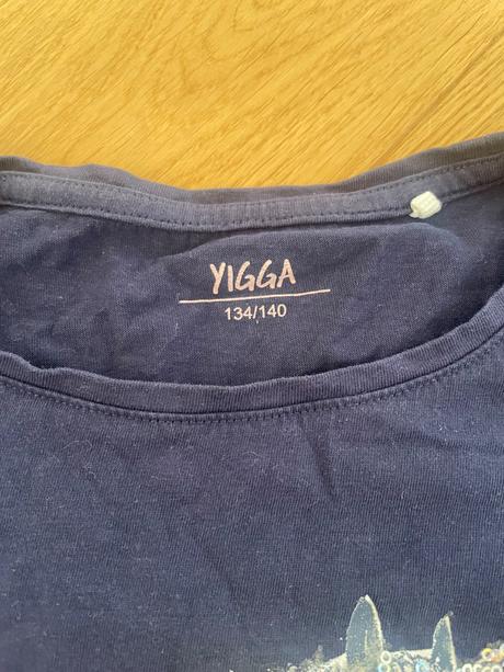 Tricko s konikom, 140