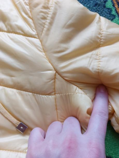 Prechodna vetrovka, bershka,s