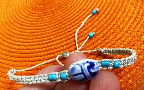 Uväzovací náramok, 