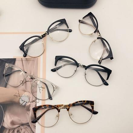 Nedioptricke okuliare,