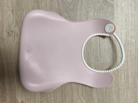 Plastový podbradník, 