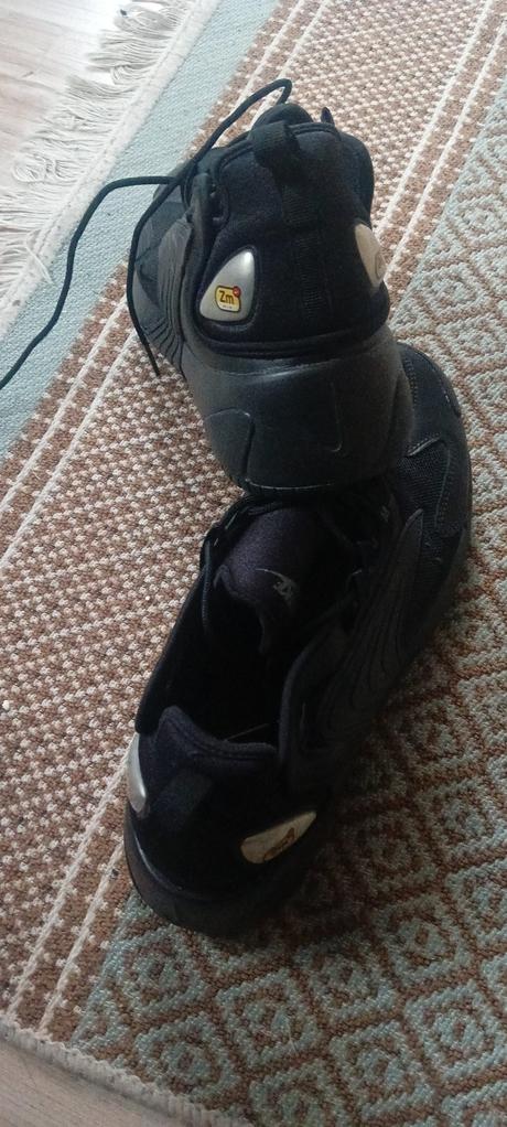 Tenisky s poštou, nike,45