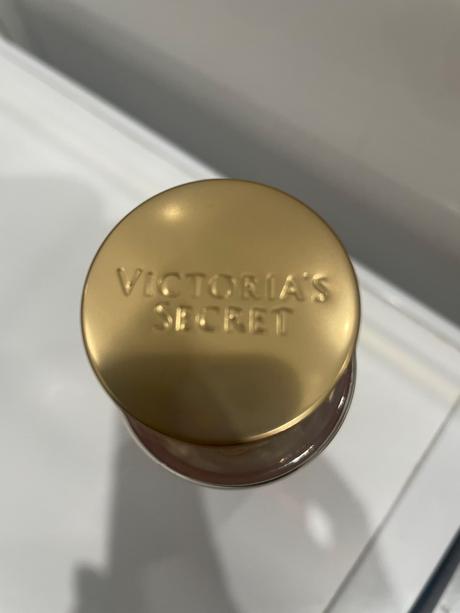Victoria secret telový sprej temptation, 