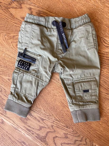 Podsite nohavice ted baker, 68