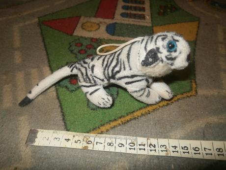 Plyšový biely tiger, 