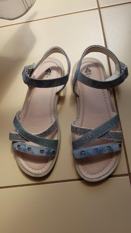 Sandálky s blokom a v záruke, 32
