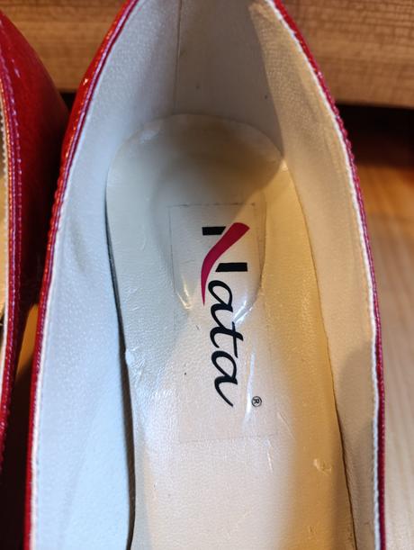 Krásne červené lakované lodičky - veľ. 37, 37