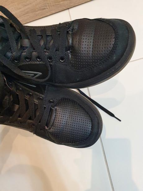 Zateplené prechodné tenisky, umbro,37