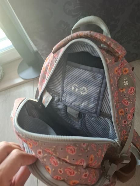 Školský ruksak,
