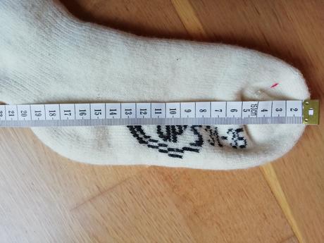 Hrube podkolienky s vlnou, 31