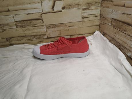 Palladium  36 - dámske dierkované tenisky, 36