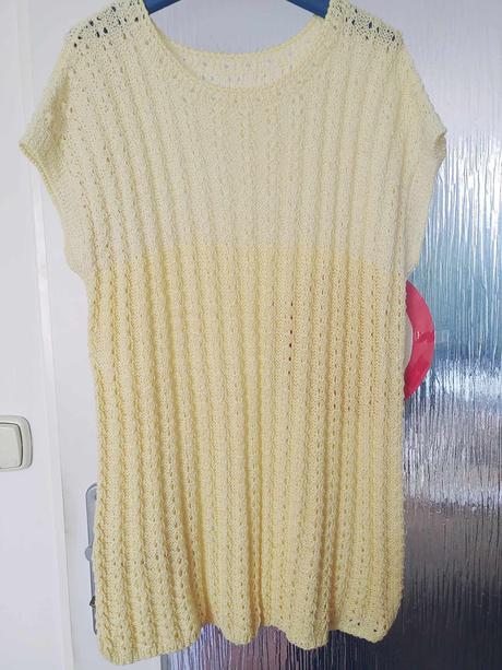 Jemnežltá-krémová pletená tunika, 