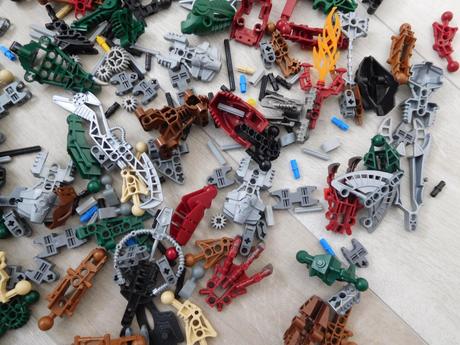 Zmiešané viacej starších modelov robotov, 