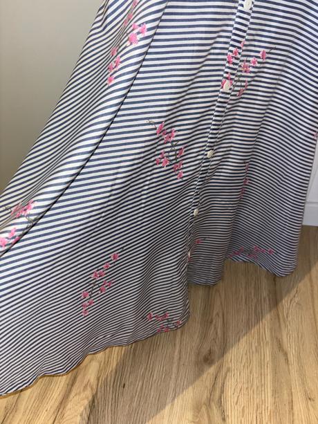 Pruhované letné šaty, m