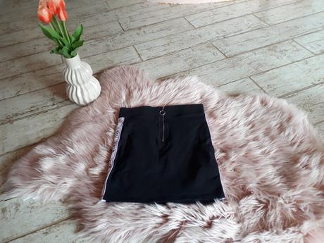 Suknicka teplakova, primark,140