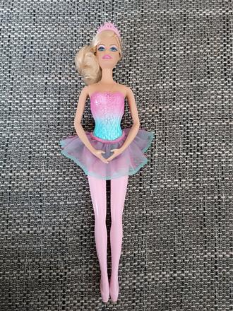 Bábika barbie,