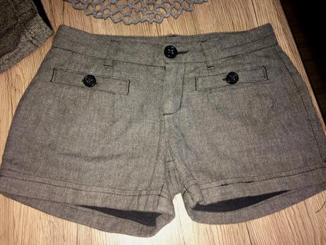 2x hrubšie kraťase, veľ. 146, spolu 10 eur, gap,146