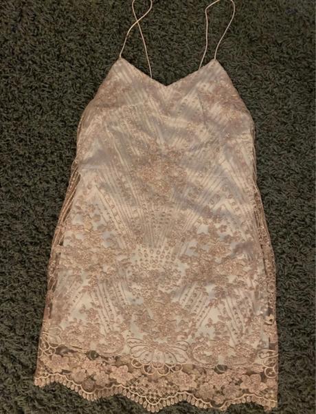 Spoločenské saty, s